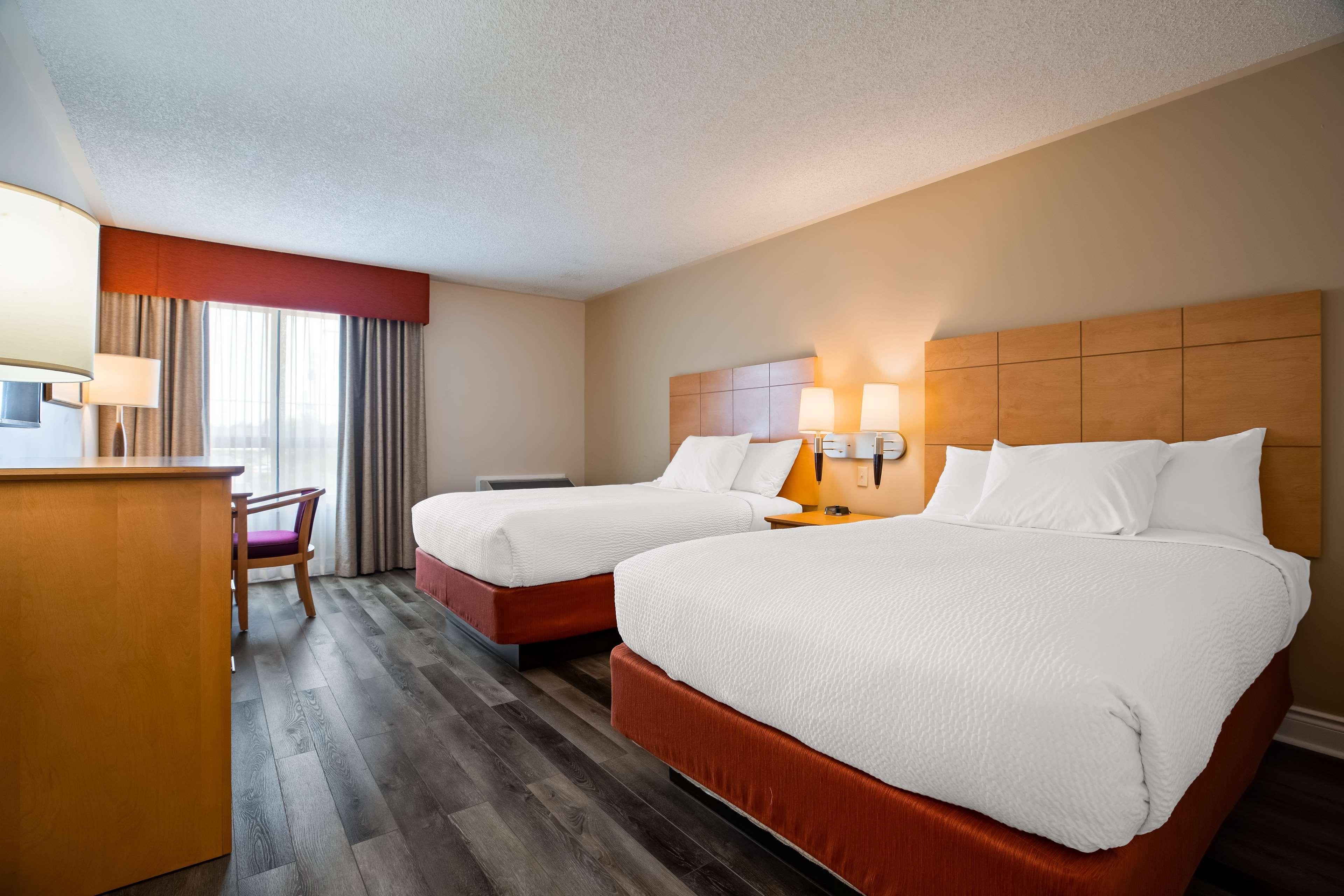 Best Western Smiths Falls Hotel Экстерьер фото
