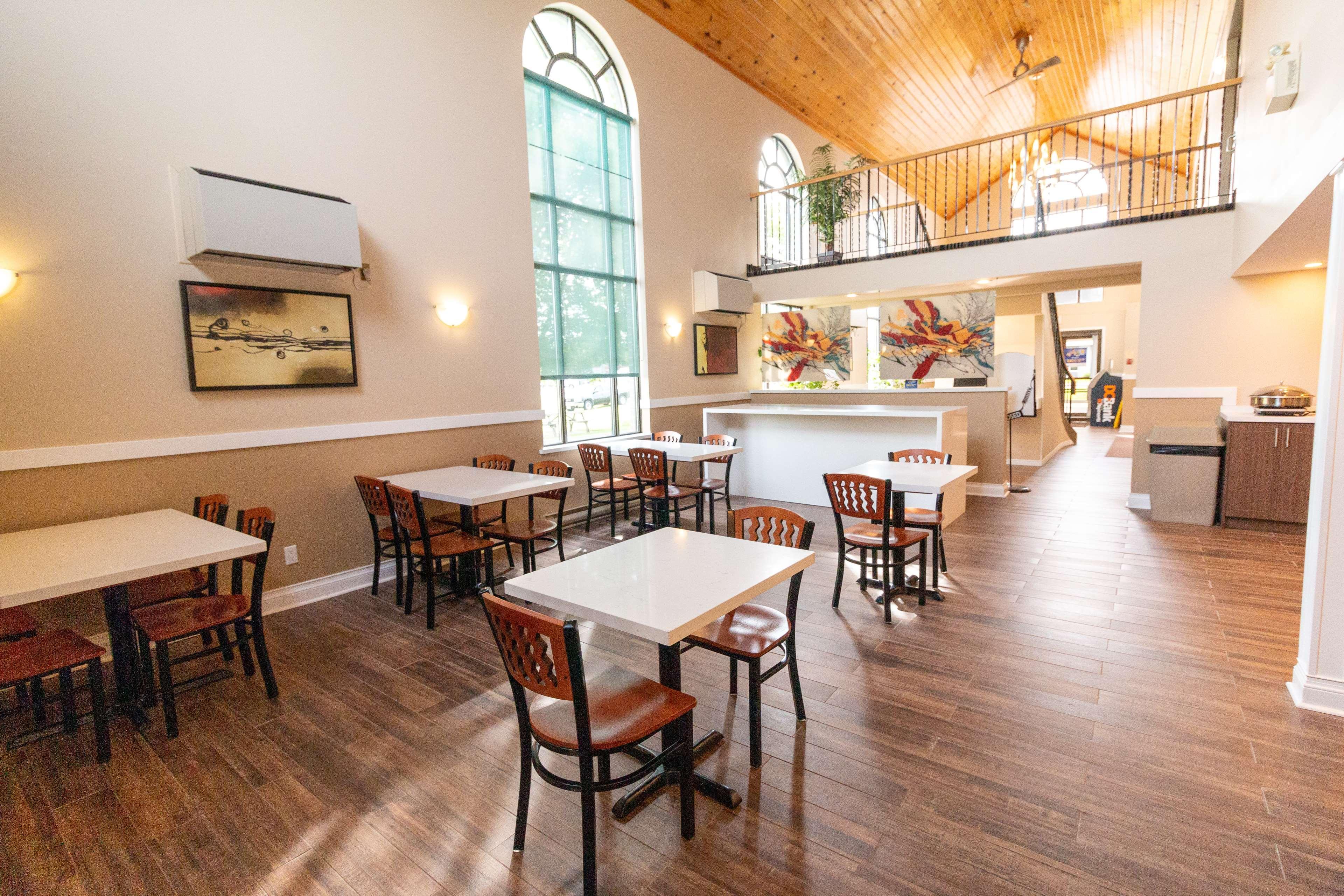Best Western Smiths Falls Hotel Экстерьер фото