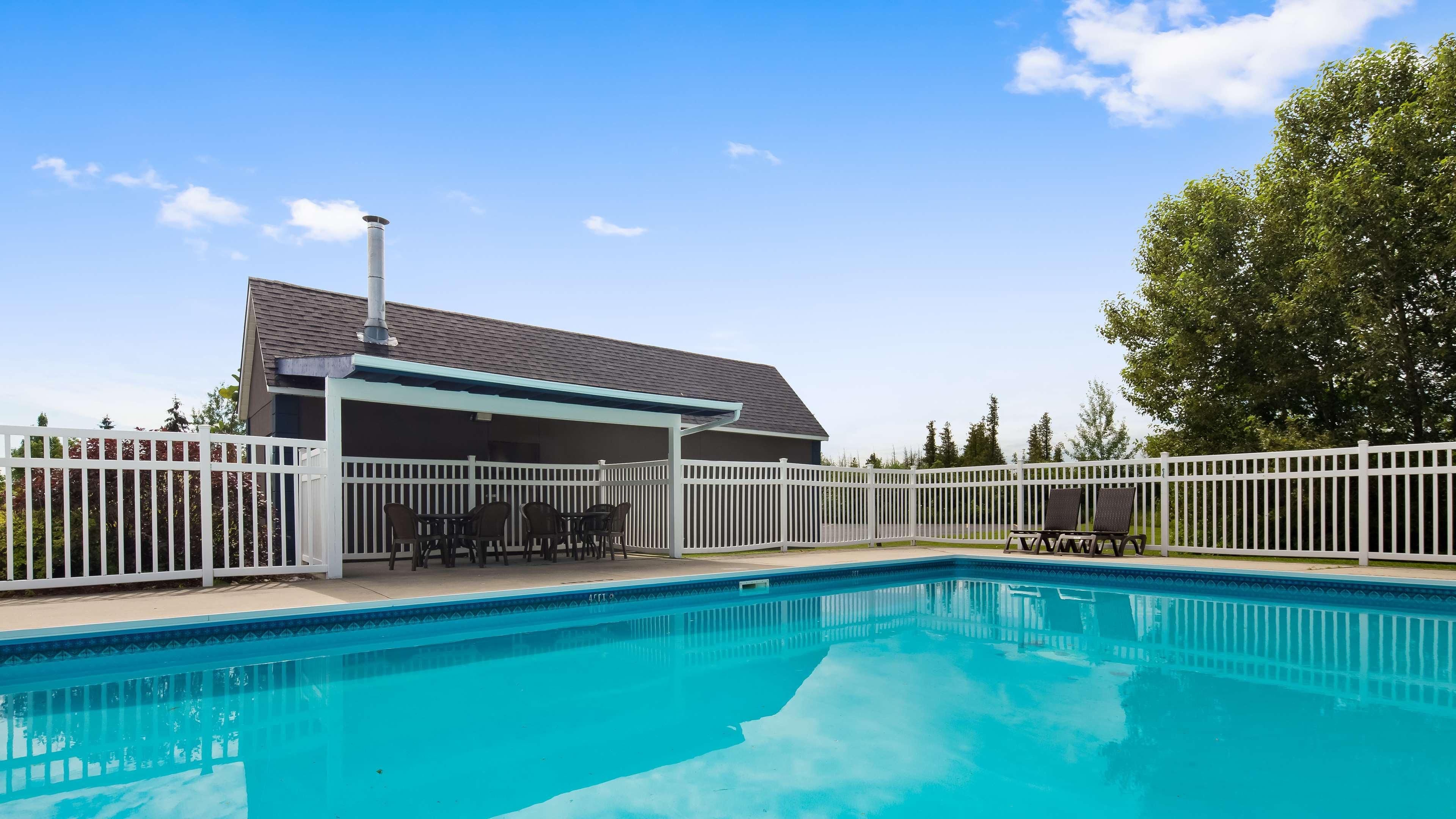 Best Western Smiths Falls Hotel Экстерьер фото