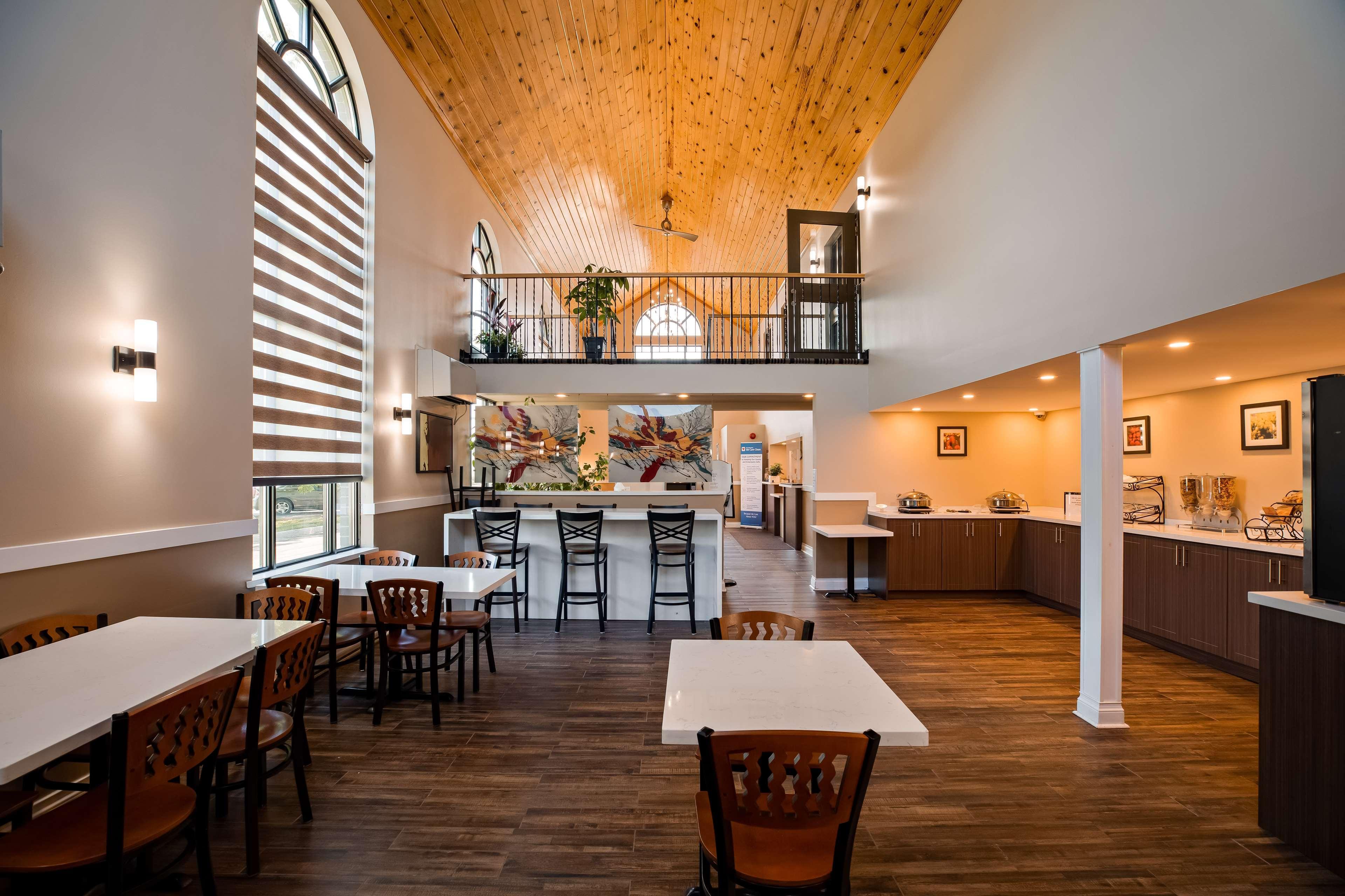 Best Western Smiths Falls Hotel Экстерьер фото